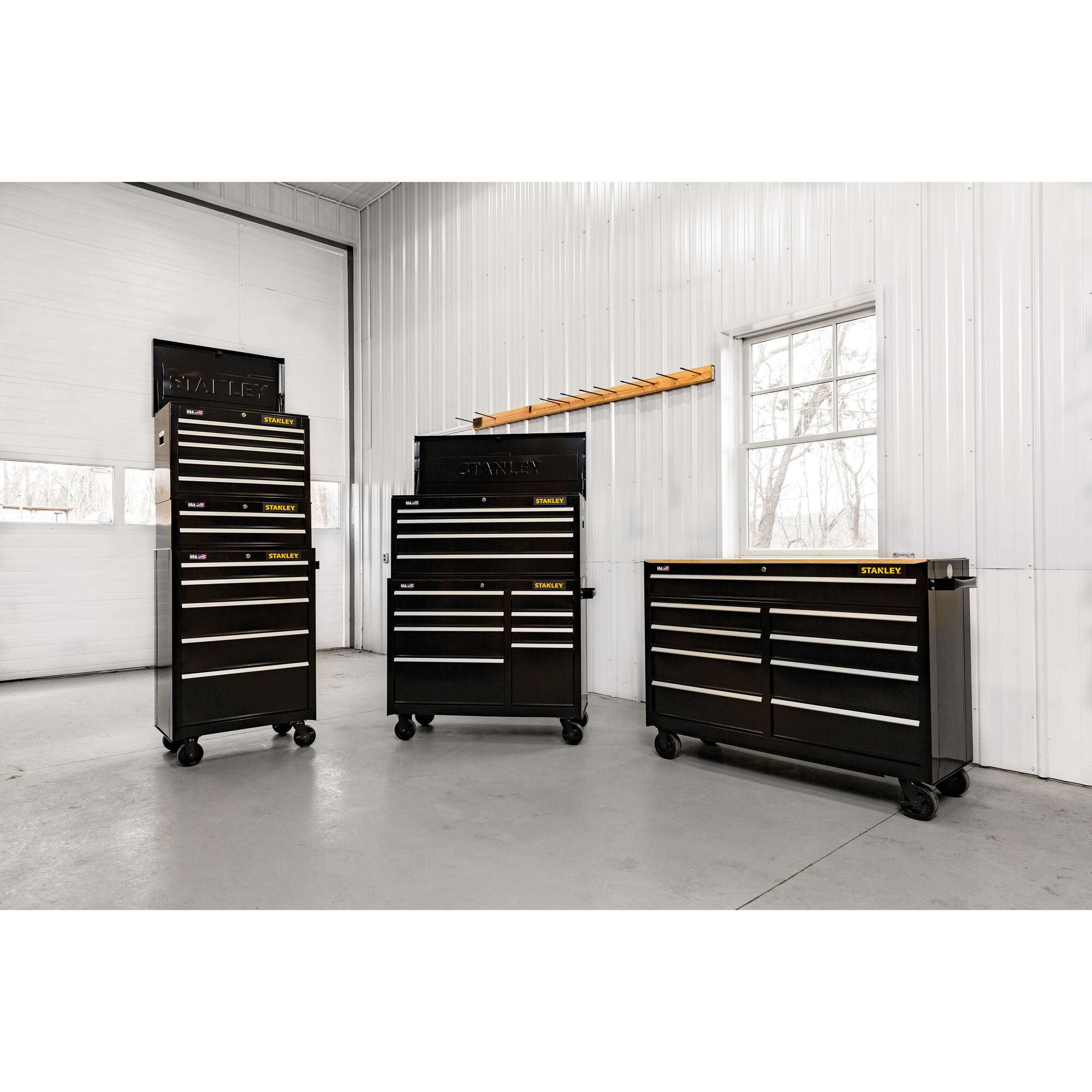 300 Series 26 in W 5-Drawer Tool Chest | STANLEY